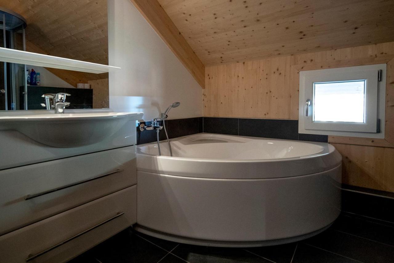 Chalet Murau: Luxurious 5 Star Chalet In Ski Area Kreischberg Bagian luar foto